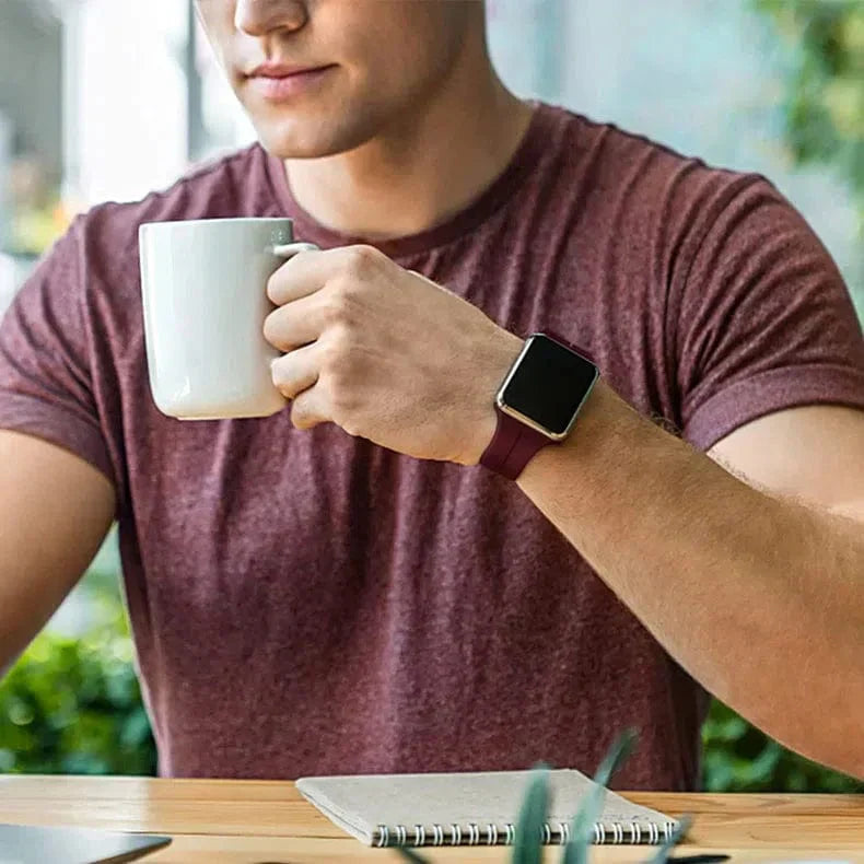 Magnetic D-Buckle Silicone Band for Apple Watch 38 | 40 | 41 | 42mm S10 Straps & Bands