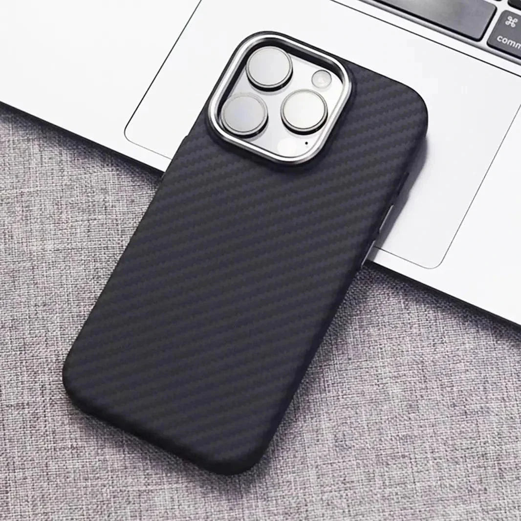 Aramid Fiber Magnetic Magsafe Slim Case for iPhone 15