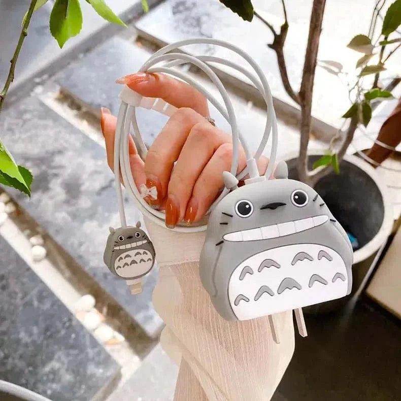 3D Silicone Cover with Spiral for Apple Adapter 18-20W