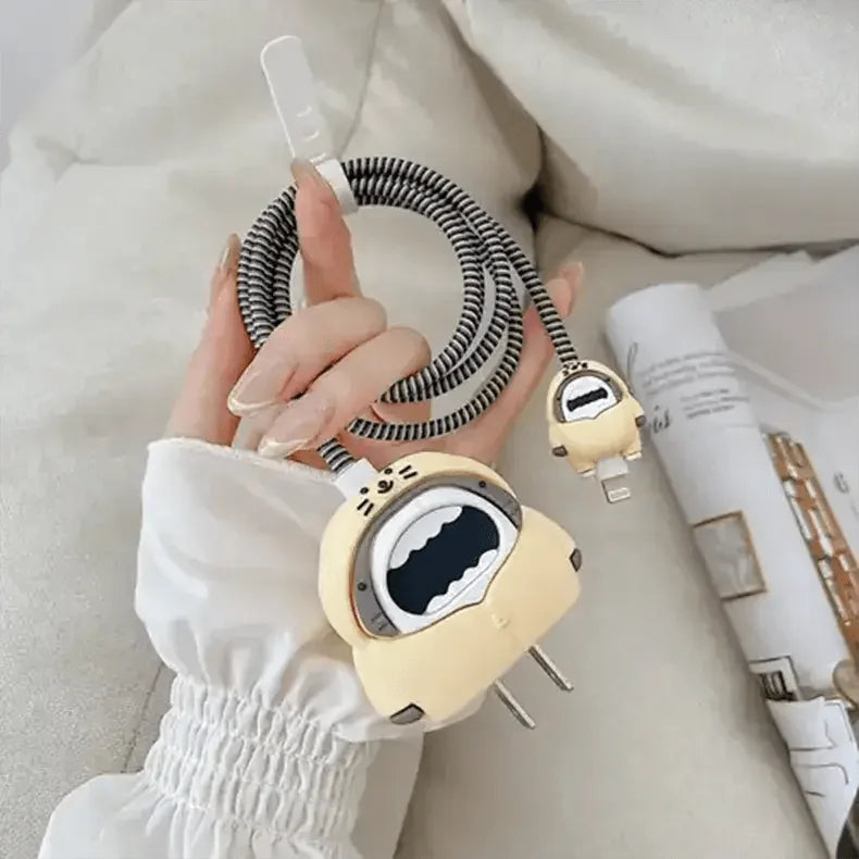 3D Silicone Cover with Spiral for Apple Adapter 18-20W