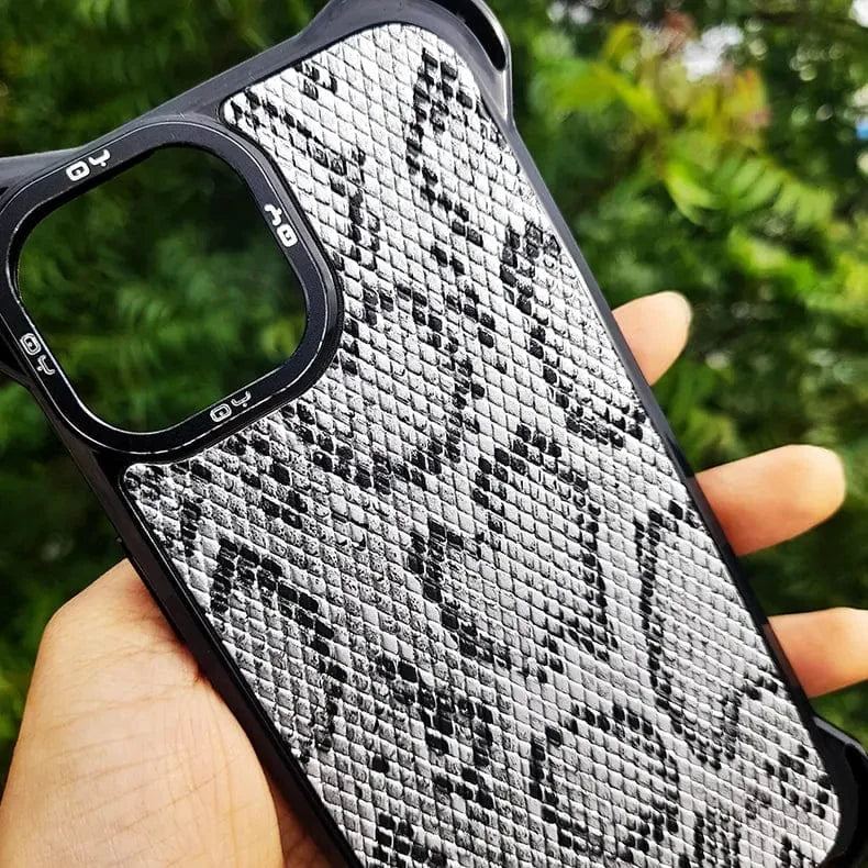 Classic Texture Shockproof Hard Case for iPhone 15 Pro