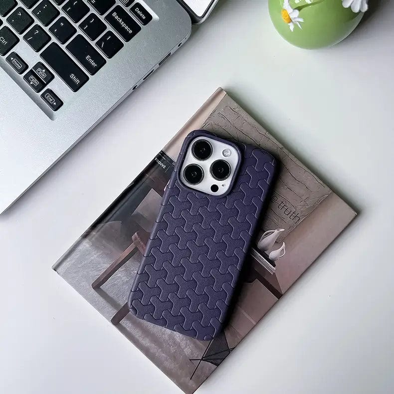 Interlocking Pattern Soft TPU Matte Case for iPhone Back Cases iPhone 14 Pro Max / Deep Purple