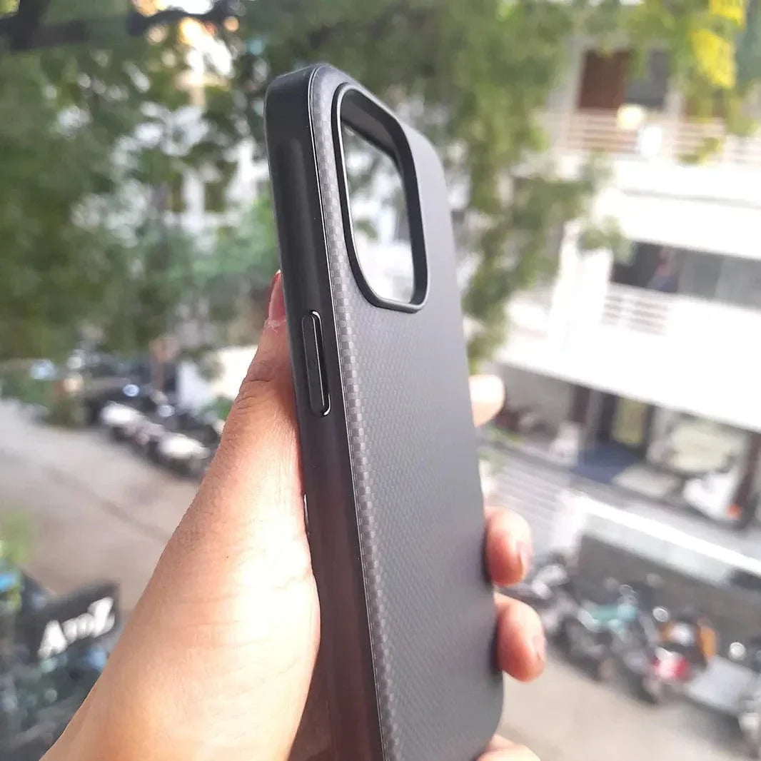 Lens Armor TPU Edge Checks Pattern Case for iPhone 15