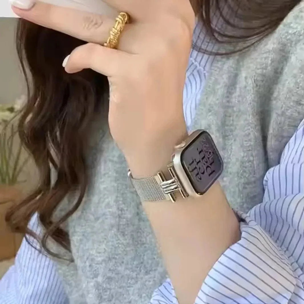 Magnetic Women Milanese Bracelet for Apple Watch 42 | 44 | 45 | Ultra 49 | 46mm S10