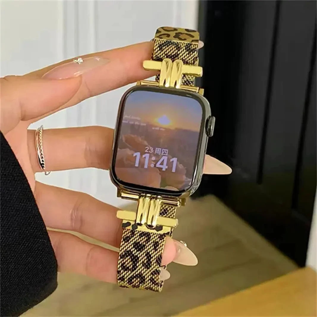Magnetic Women Milanese Bracelet for Apple Watch 42 | 44 | 45 | Ultra 49 | 46mm S10