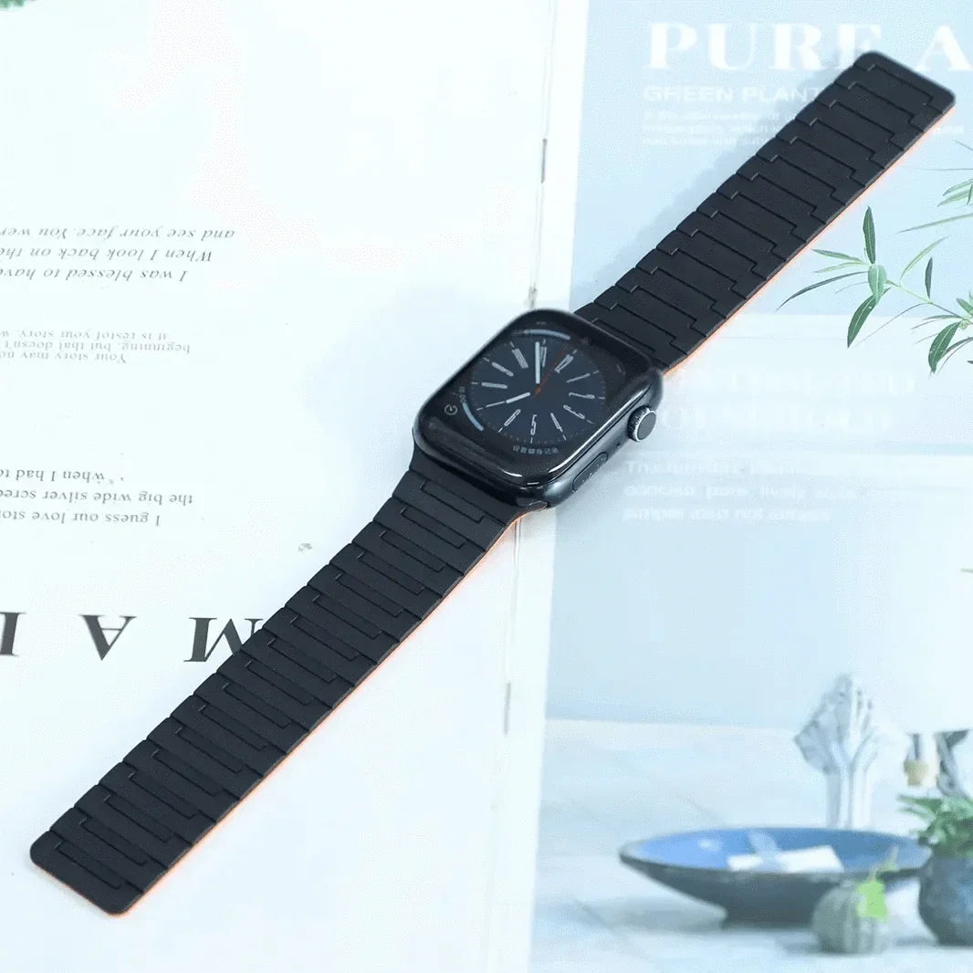 Silicone Magnetic Watch Strap Band for Apple Watch 42 | 44 | 45 | Ultra 49 | 46mm S10
