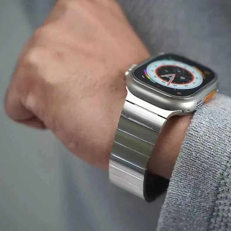 Stainless Steel Magnetic Closure Bracelet for Apple Watch 42 | 44 | 45 | Ultra 49 | 46mm S10