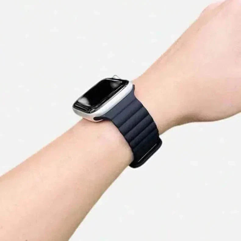 Silicone Magnetic Band for Apple Watch 42 | 44 | 45 | Ultra 49 | 46mm S10 Straps & Bands